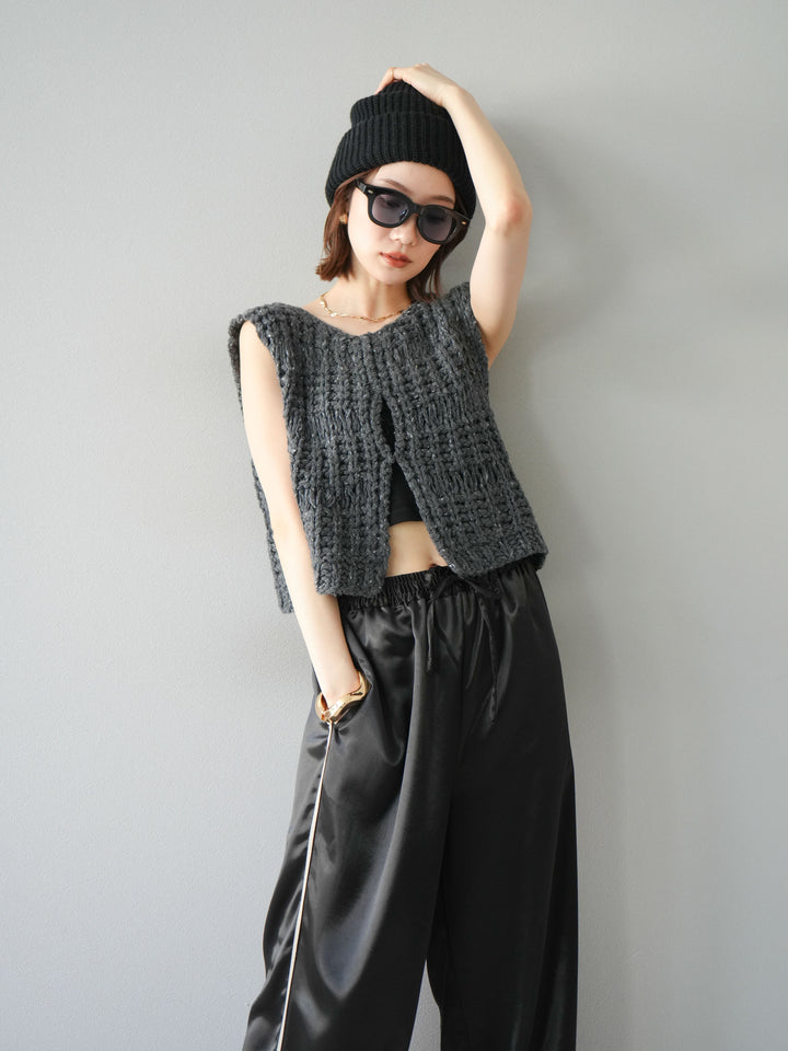 [予約]ミックスヤーンデザイン編みニットベスト/チャコール