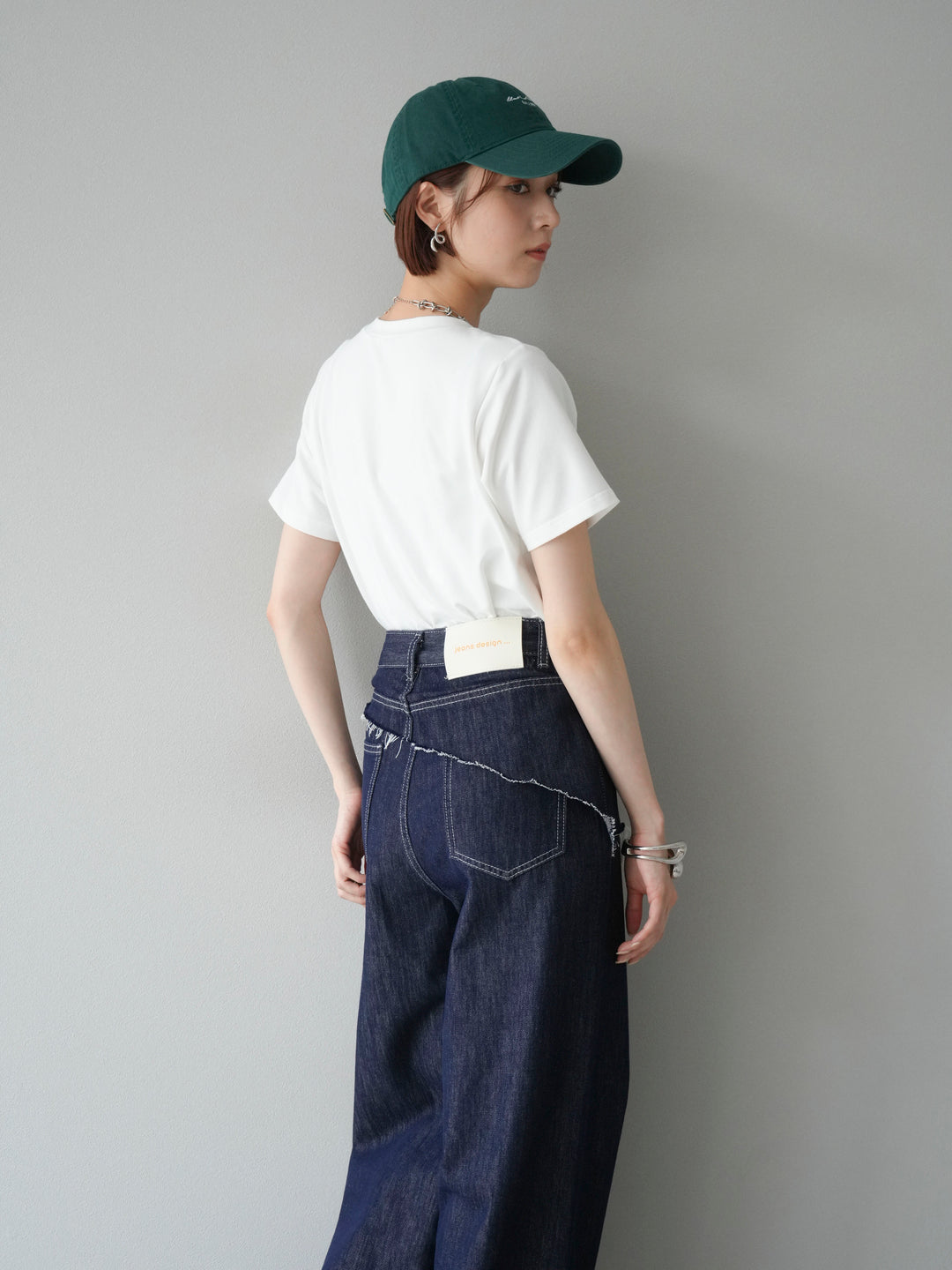 [SET]ビスチェデザインTシャツ+ヒップデザインデニムパンツ(2set)