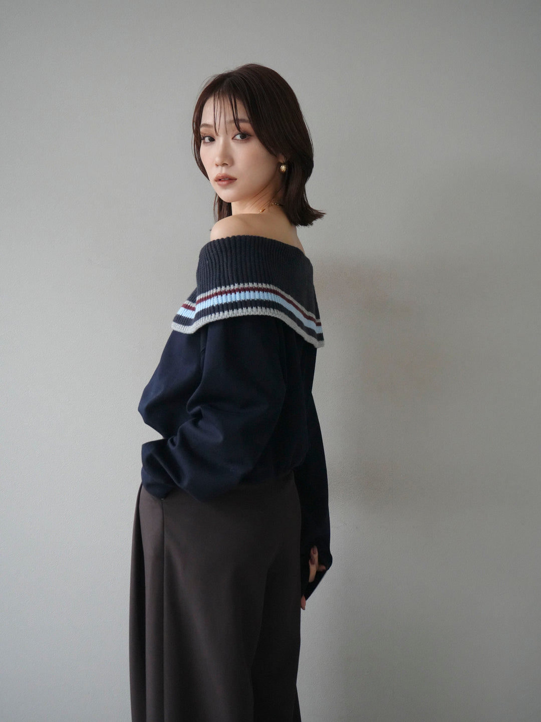 [予約]ボーダーニットオフショルダーxスウェットプルオーバー/navy