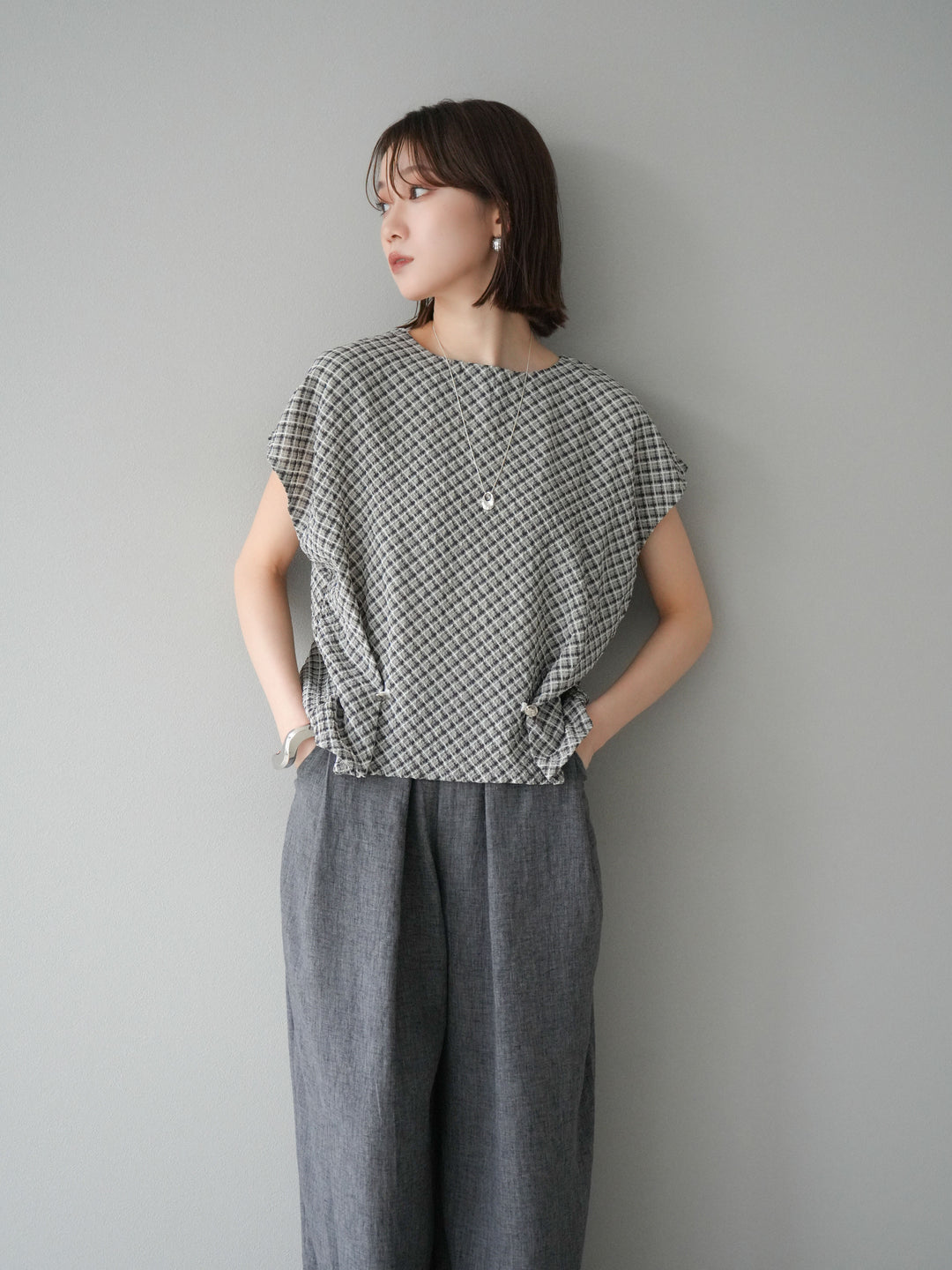 [予約]チェック柄タックデザインフレンチスリーブトップス/ブラック
