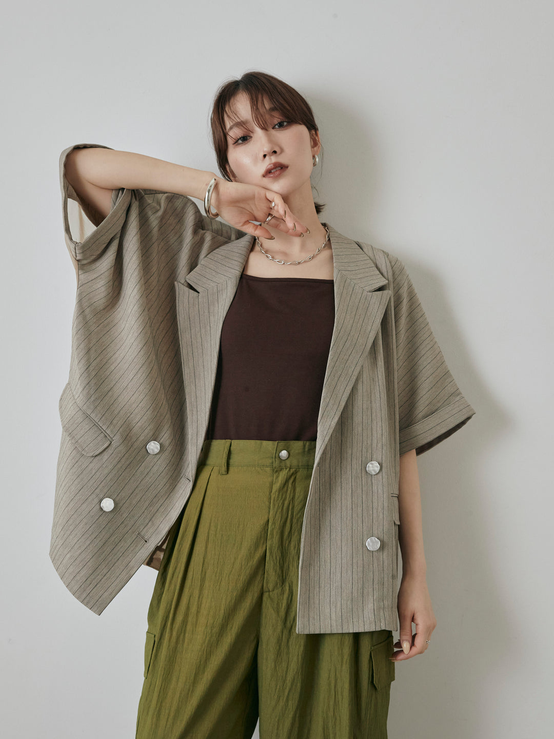 [予約]バックオーガンジーヘリンボーンストライプハーフジャケット/グレージュ