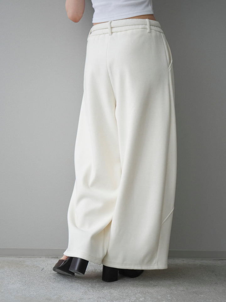 [予約]ウエストベルトカーブラインスエットパンツ/offwhite