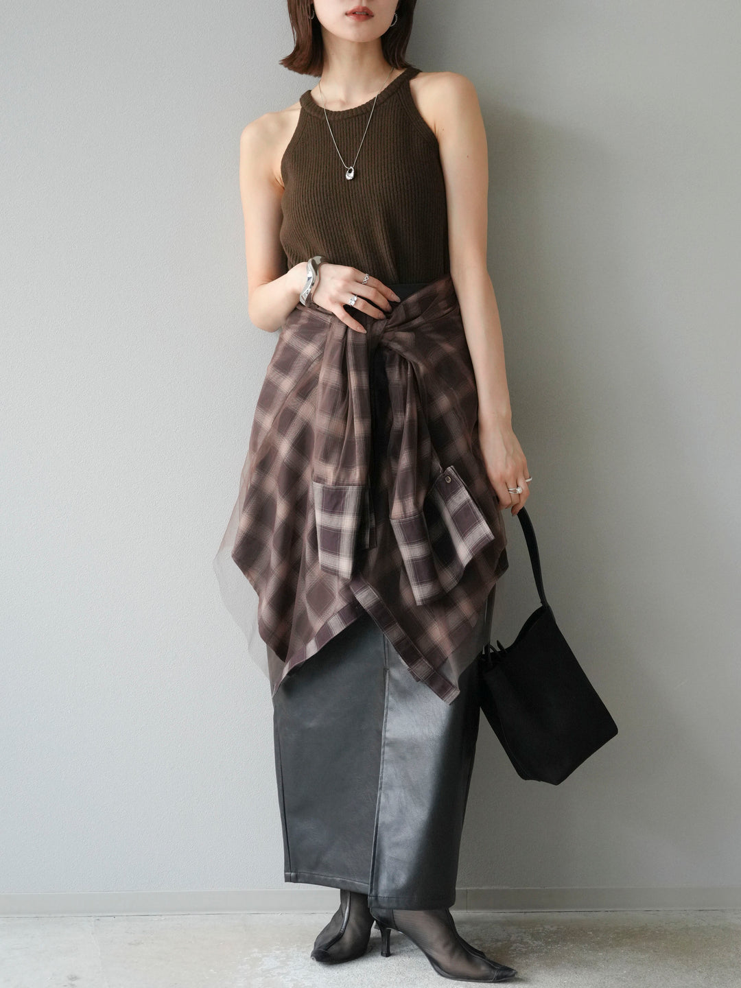 [予約]フェイクレザーフロントスリットスカート/ブラック