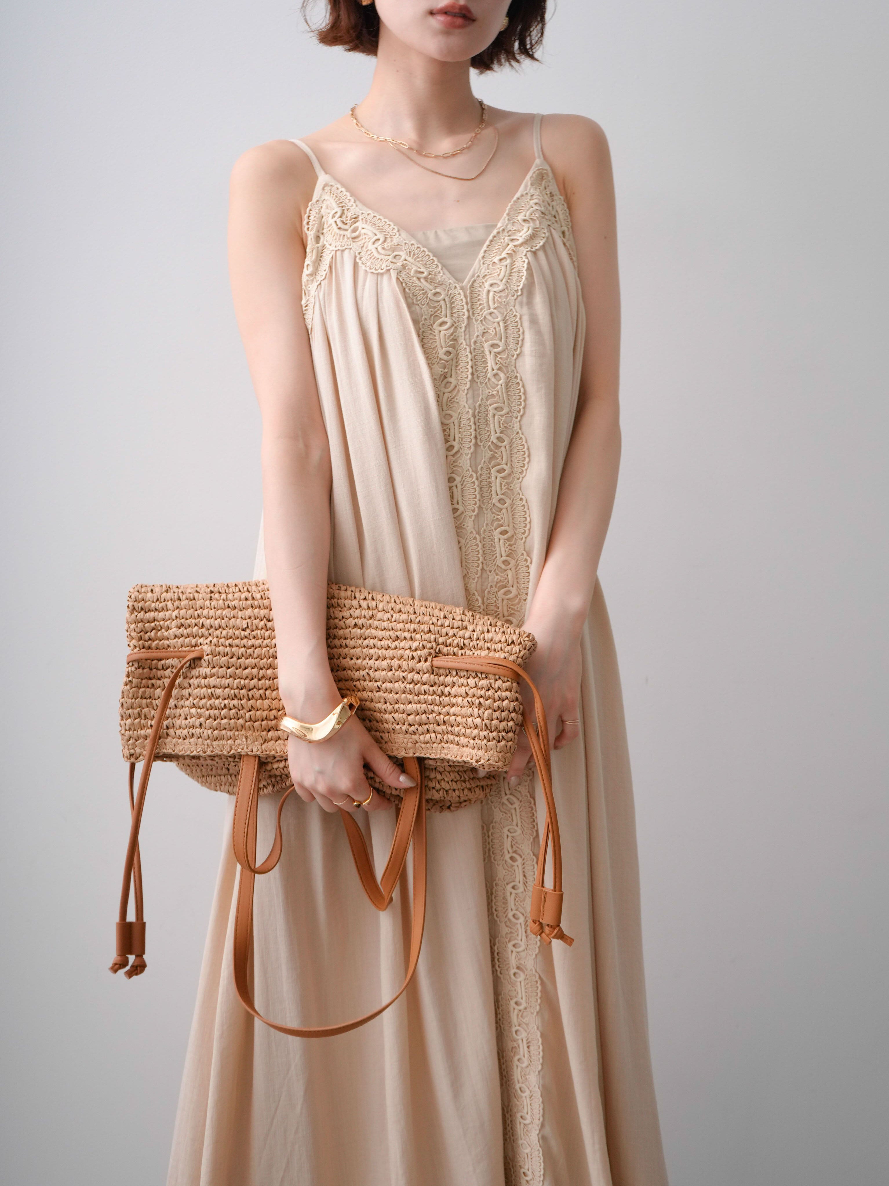 leinwande キャミワンピース ベージュ 予約]レースラインキャミワンピース/beige – Lumier