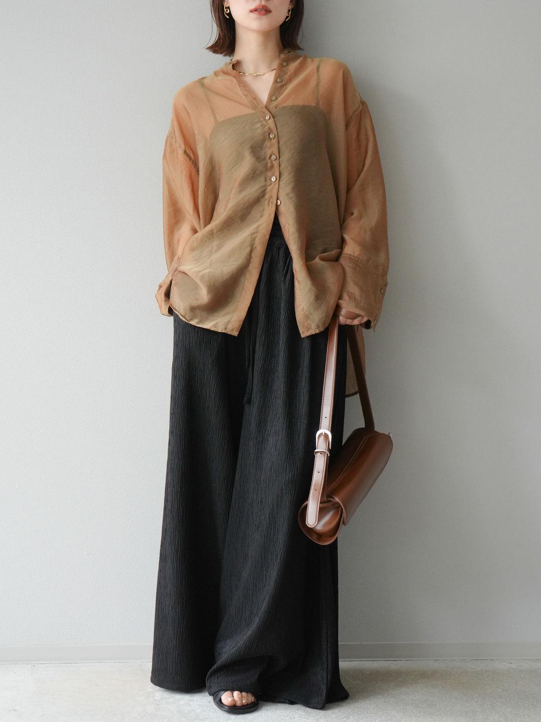 [SET] 亮面透視立領襯衫 + 柳葉寬褲 (2set)