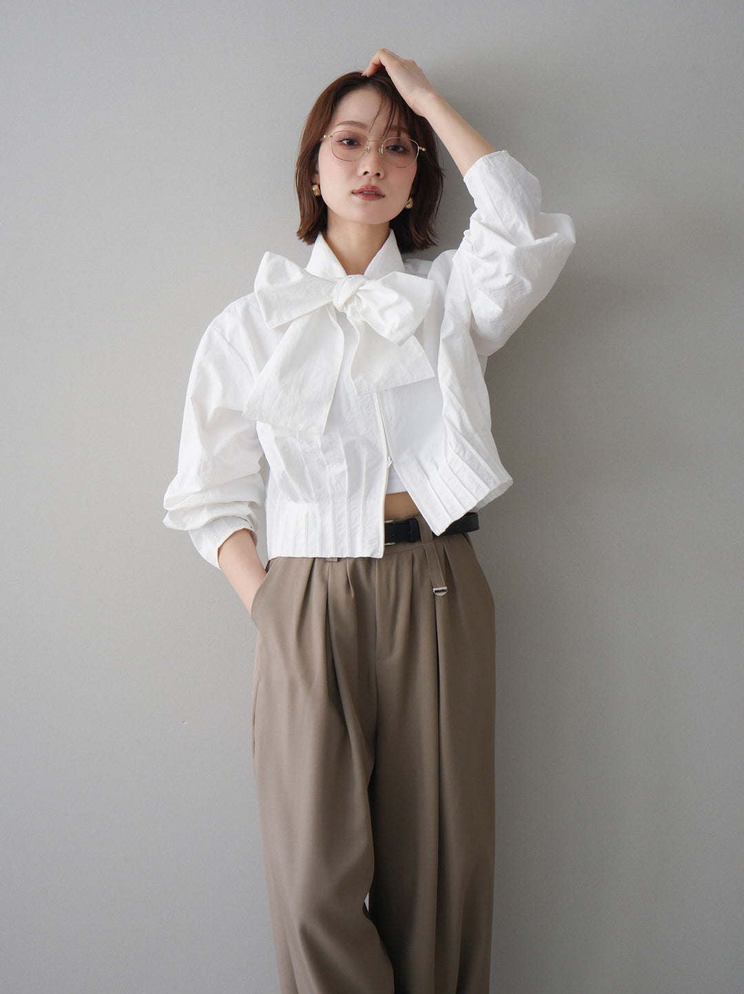 [SET]ボウタイ裾プリーツライトジャケット+ベルト付キーホルダーモチーフワイドパンツ(2set)