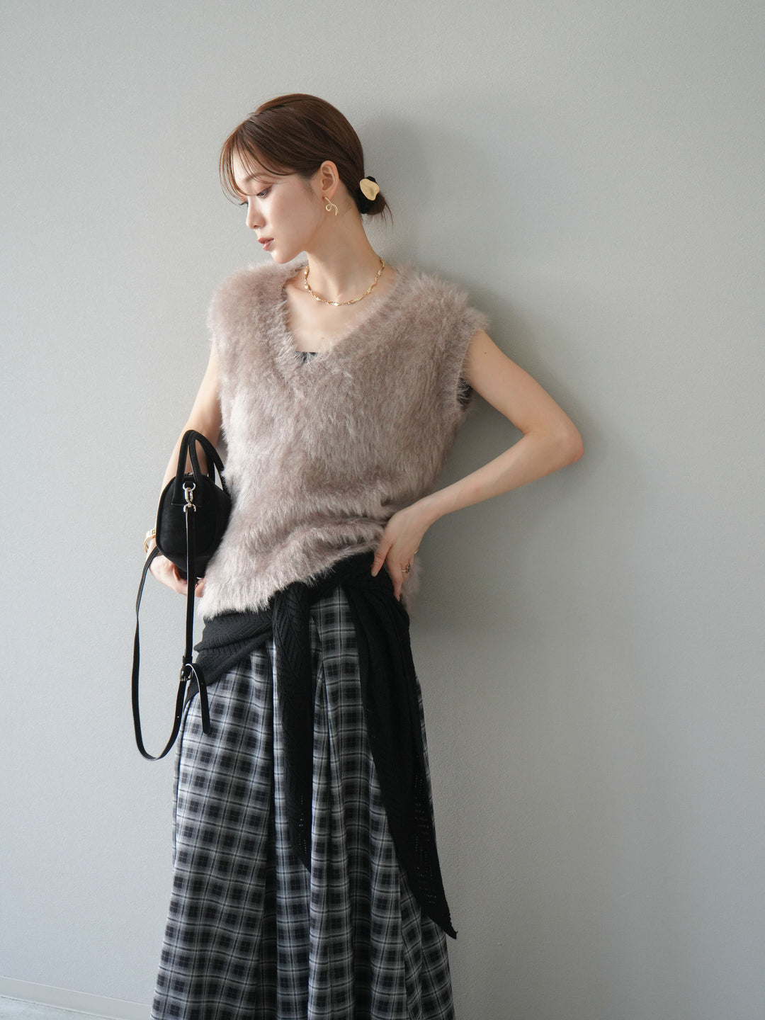 【預購】Lame Shaggy V領針織背心/灰米色