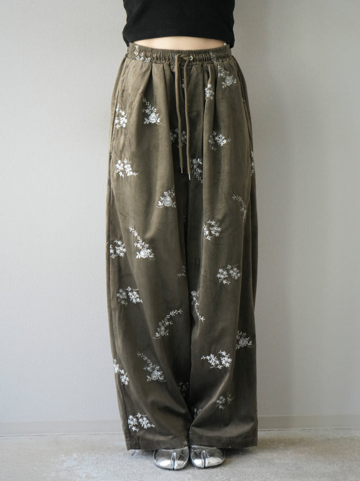 [予約]ベロアフラワーエンブロイダリーイージーパンツ/ブラウン