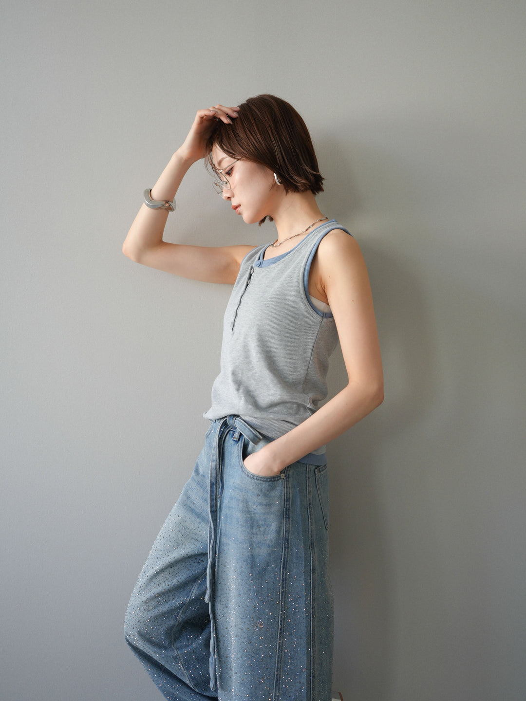 [SET]配色リブヘンリータンクトップ+ウエストベルトビジューワイドデニムパンツ(2set)