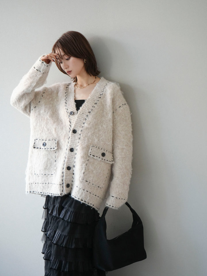[予約]ステッチVネックニットカーディガン/アイボリー