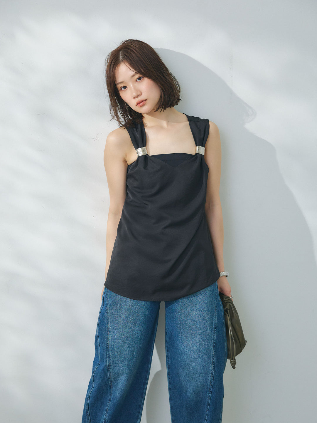 【Allure】[SET]メタルモチーフノースリーブブラウス+ウエストフリンジカットオフカーブデニムパンツ(2set)