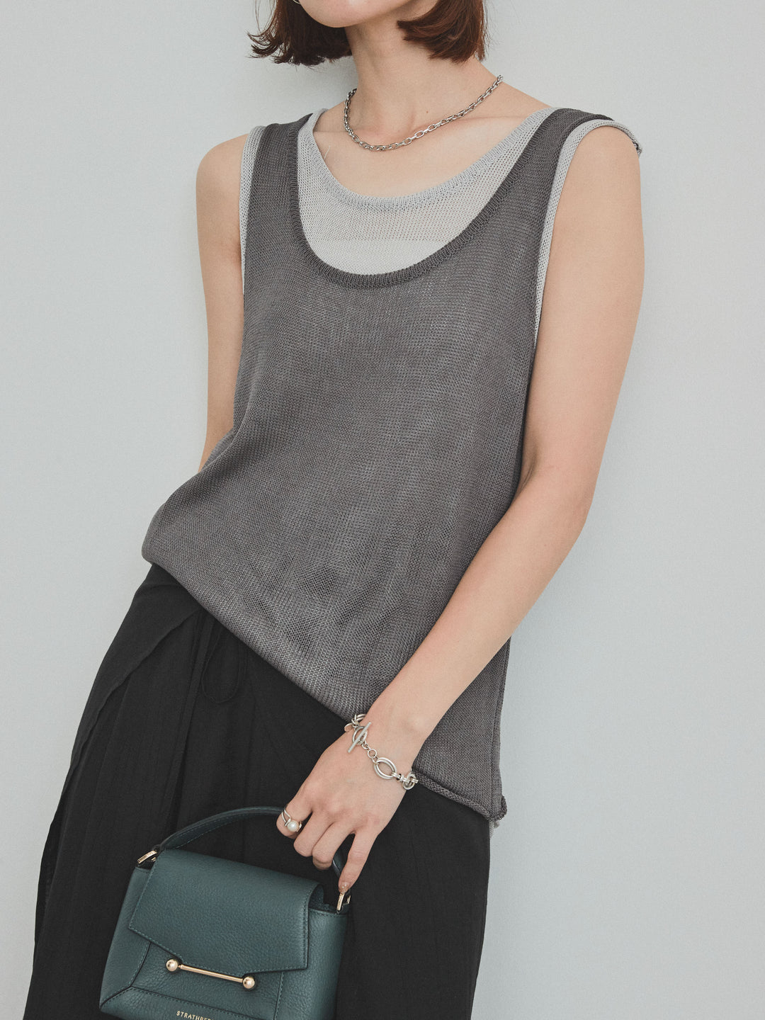 [SET]バイカラーレイヤードニットタンクトップ+ワッシャーサテンレイヤードスカートパンツ(2set)