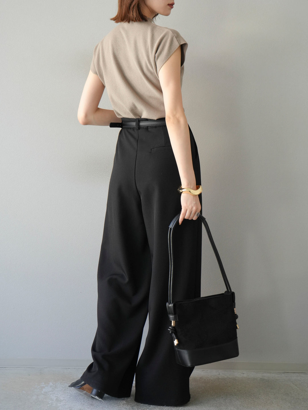 [預購] 皮帶環設計寬褲/黑色