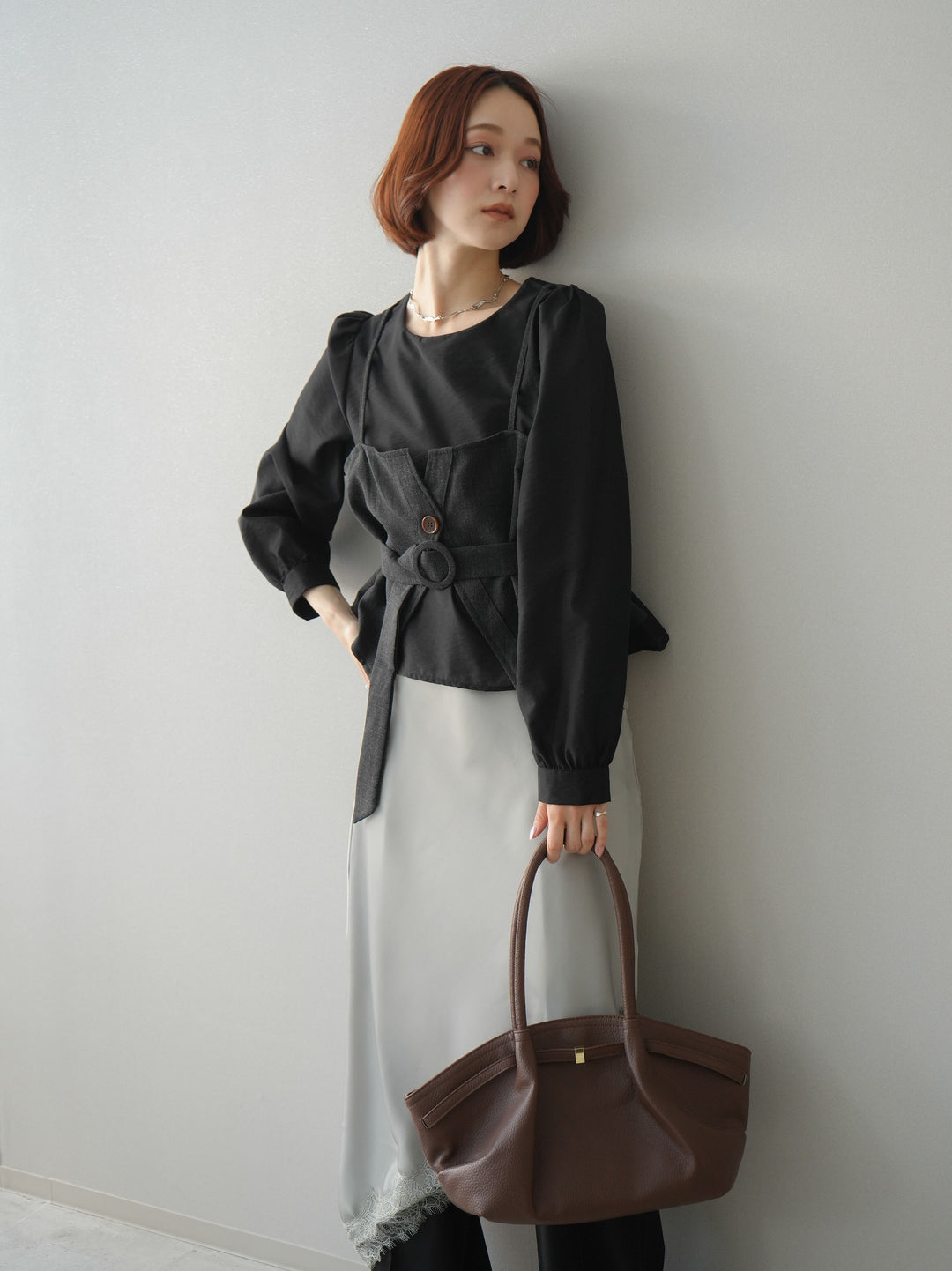 [SET]異素材ビスチェドッキングブラウス+センターシームフレアパンツ+サテンライクアシメレーススカート(3set)