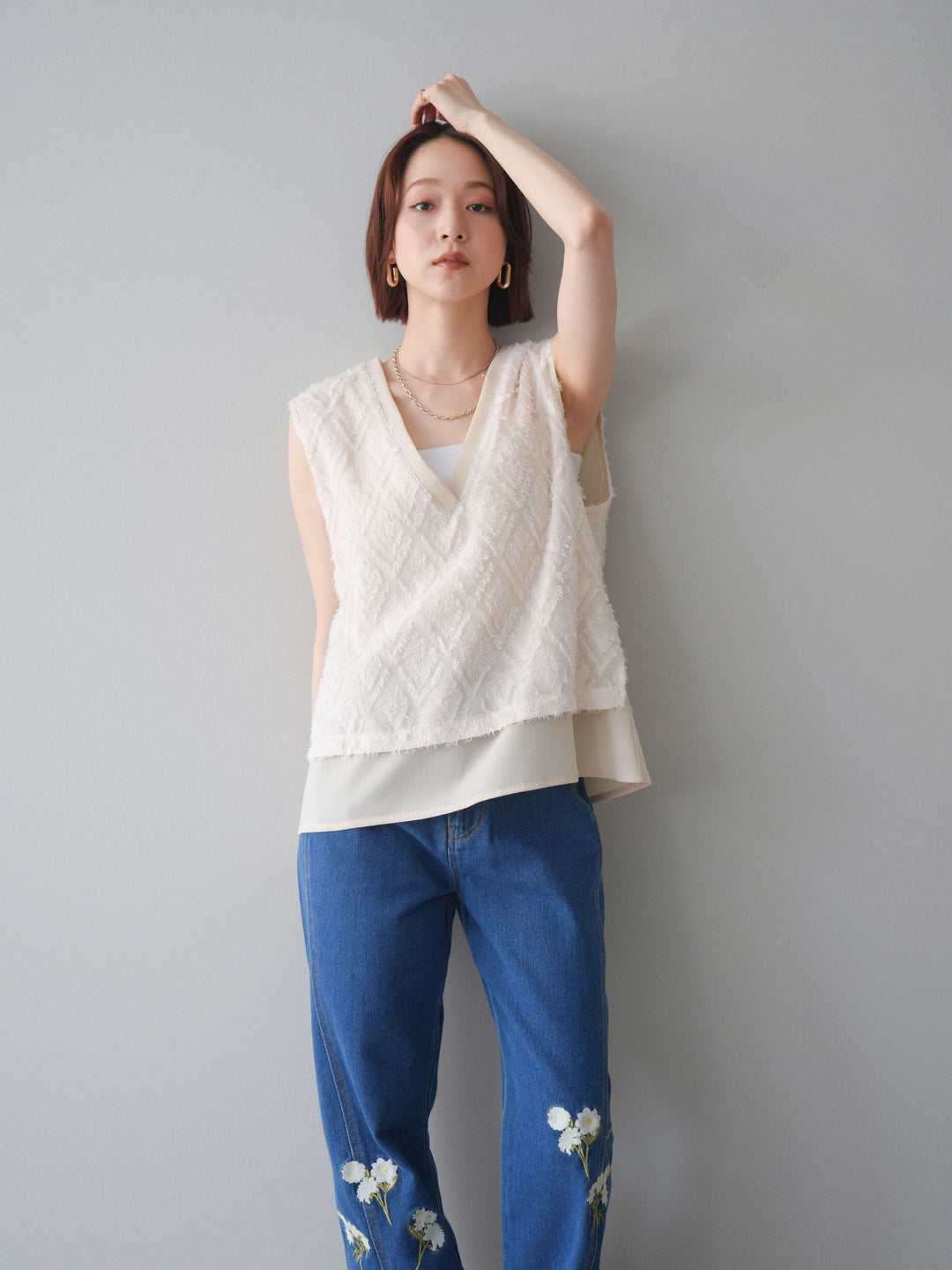 [SET]フリンジレイヤードVネックノースリーブ+フラワー刺繍ストレートデニム(2set)