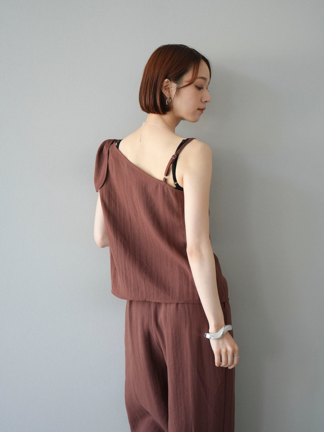 [SET]アシンメトリーショルダーデザイントップス＆ワイドパンツSET UP(2set)