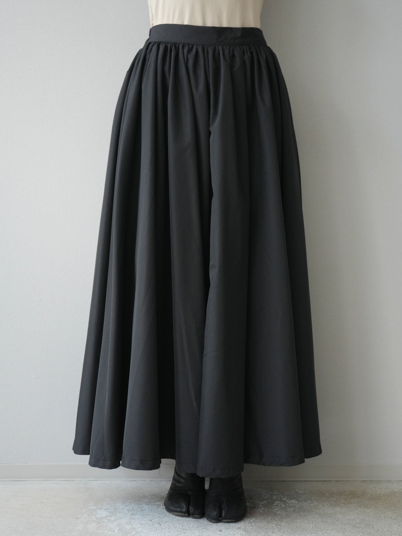 予約]ブロードボリュームスカート/ブラック – Lumier