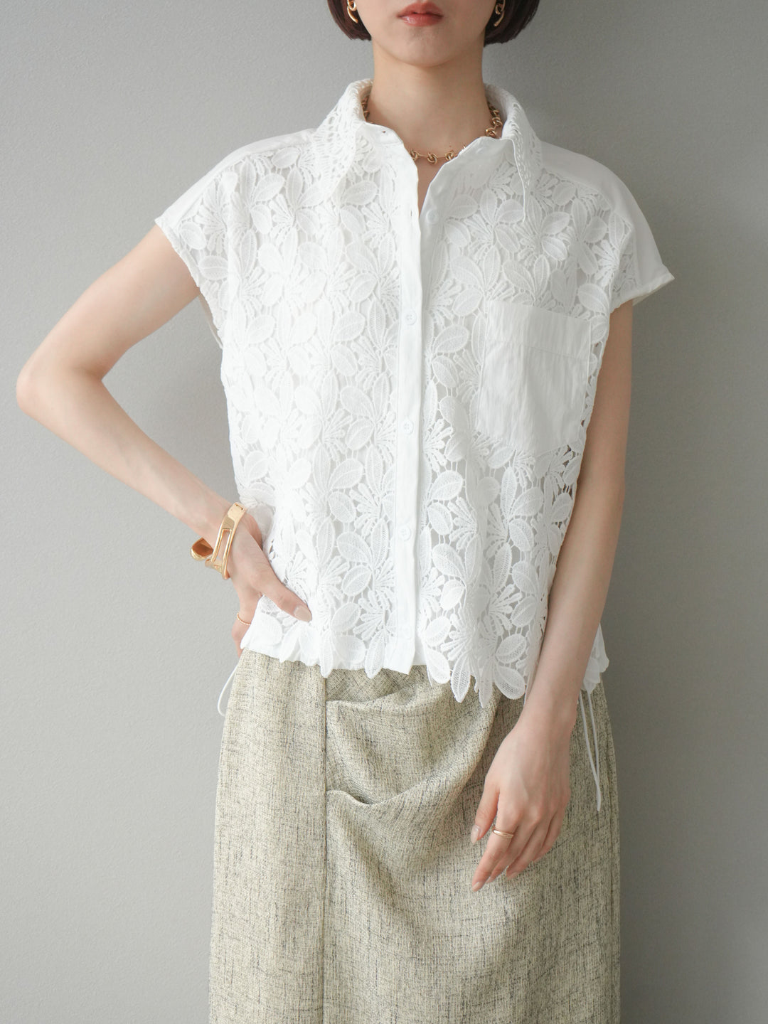 【預購】蕾絲分層抽繩襯衫/白色