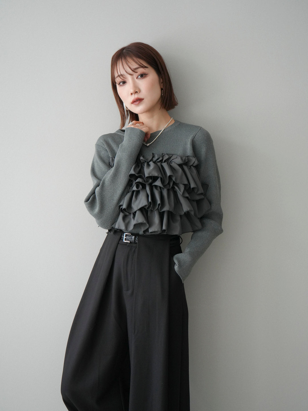 [予約]フリルビスチェドッキングスポンジニットプルオーバー/gray