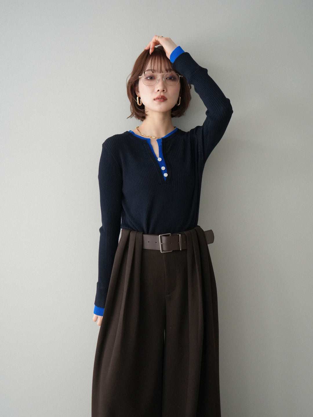 [予約]バイカラーキーネックリブニットトップス/blue