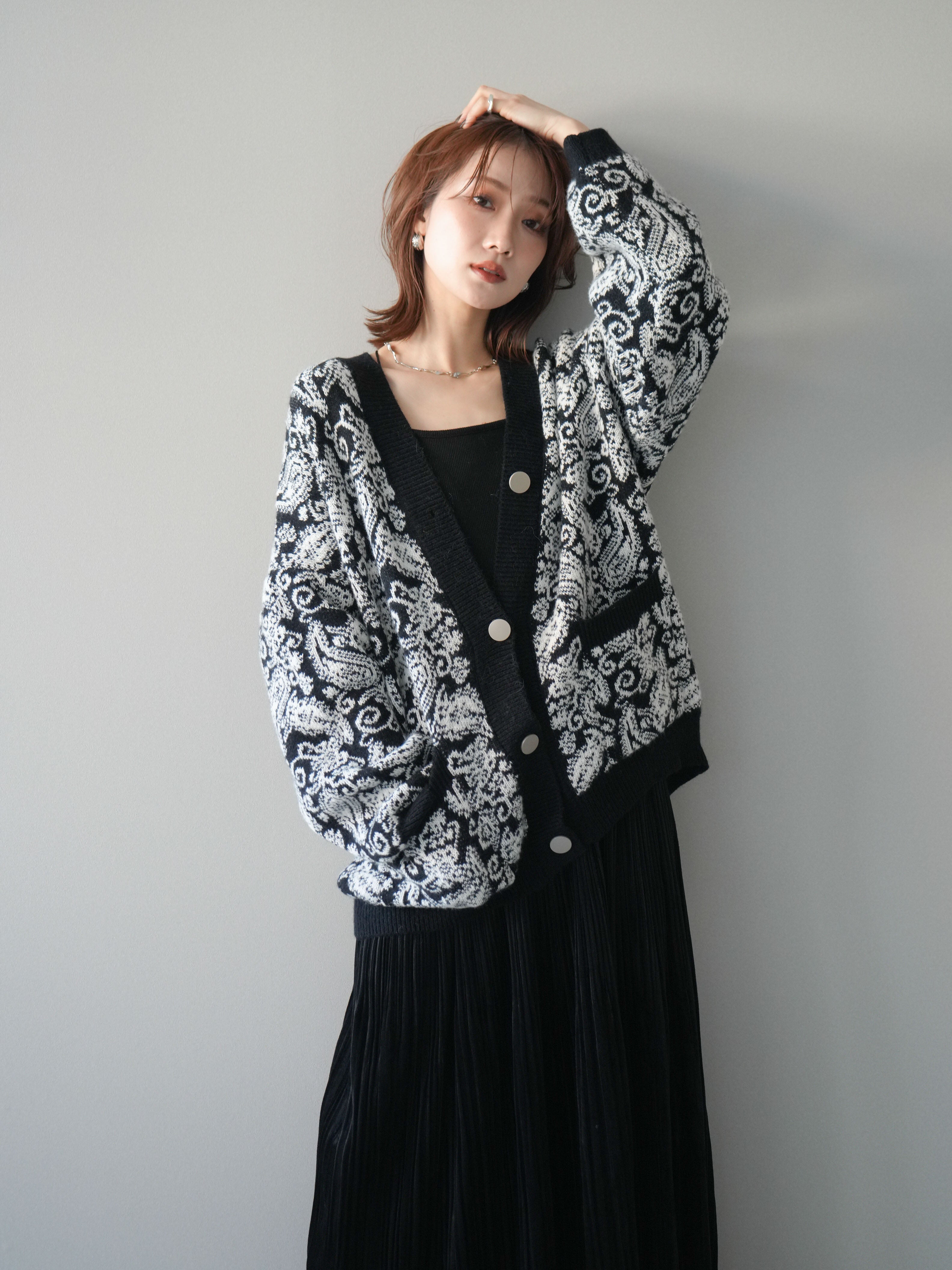 予約]ペイズリー柄ニットカーディガン/black – Lumier