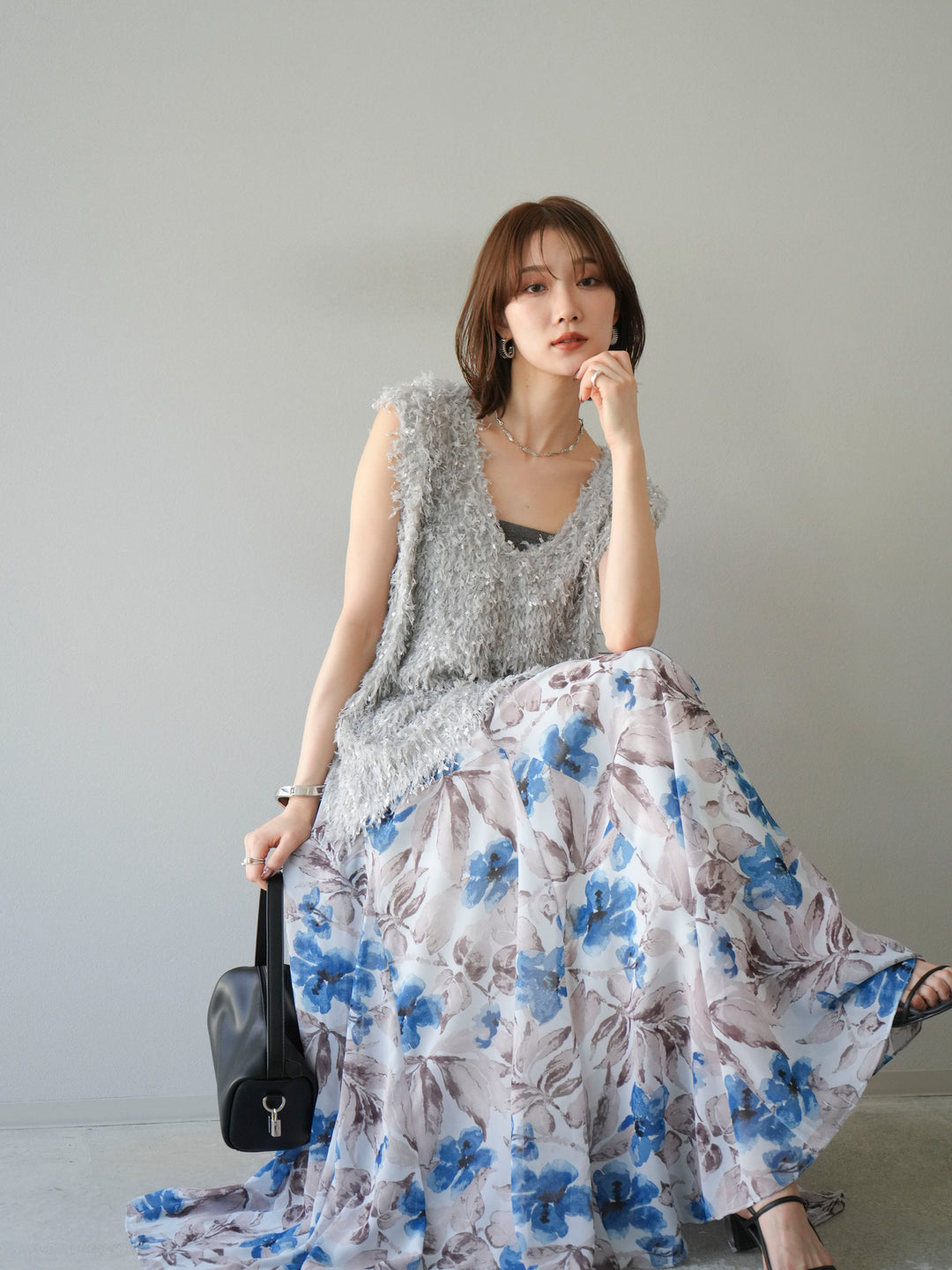 [予約]フェザーVネックベスト/グレー