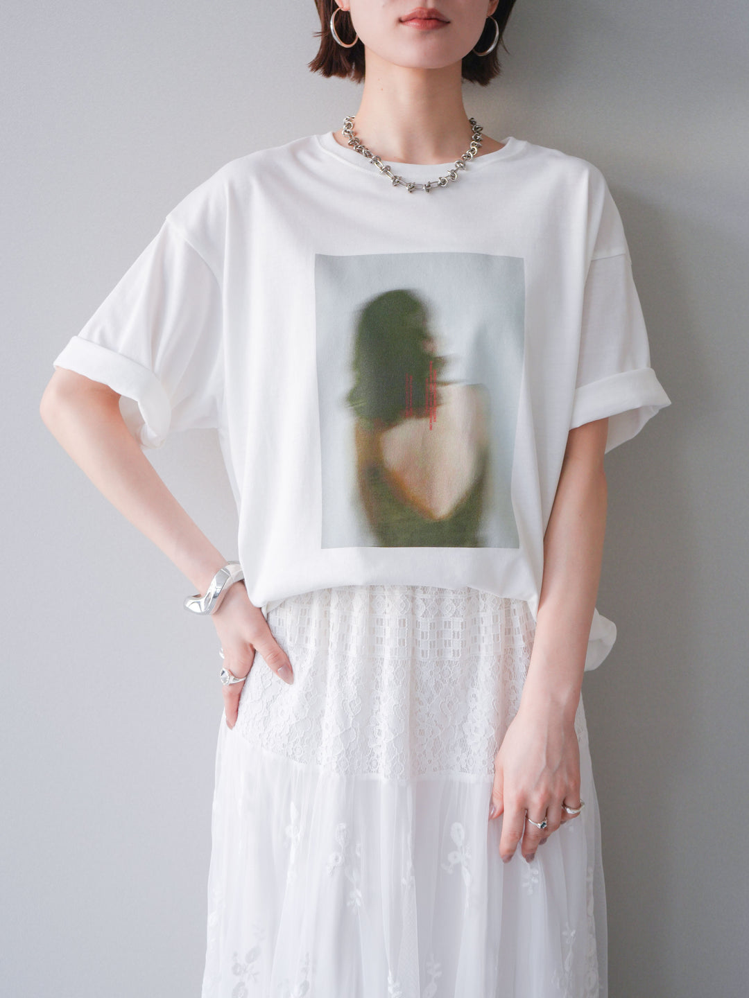 [SET]ブラーアートフォトTシャツ+シアーレースマキシスカート(2set)