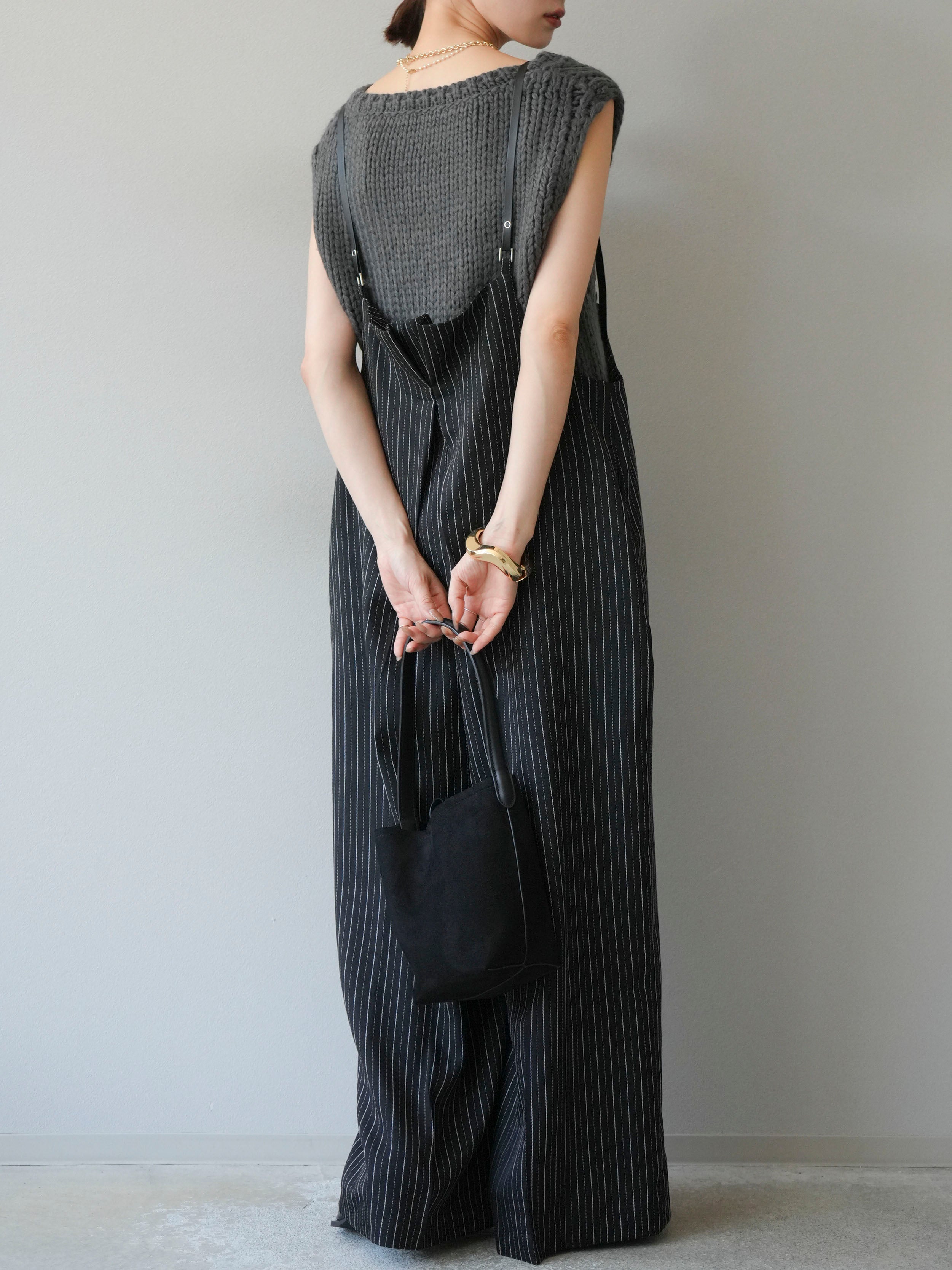 予約]ヘリンボーンストライプサロペット/ブラック – Lumier