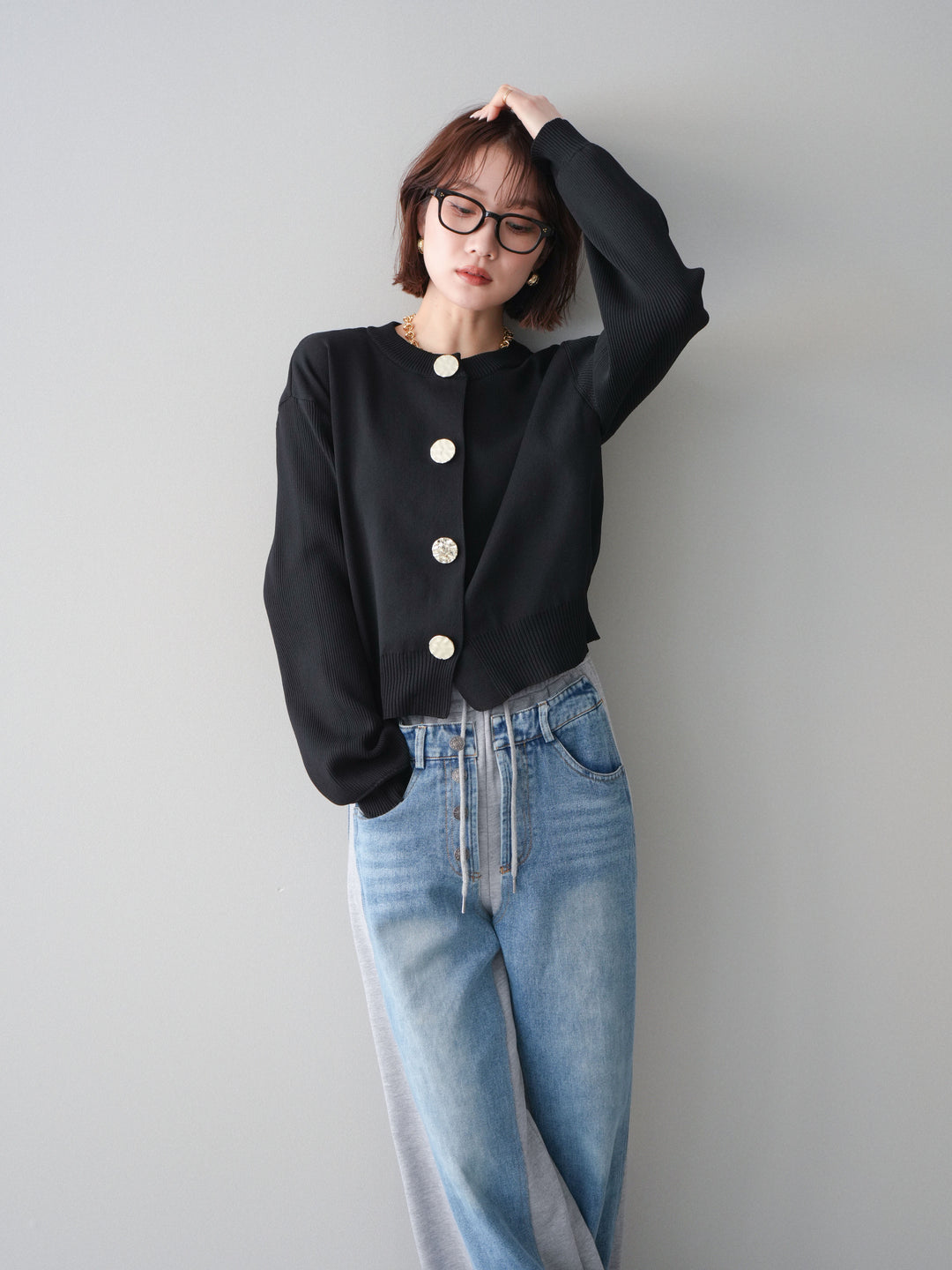 [SET]メタルボタンクルーネックニットカーディガン+デニム切替スウェットパンツ(2set)