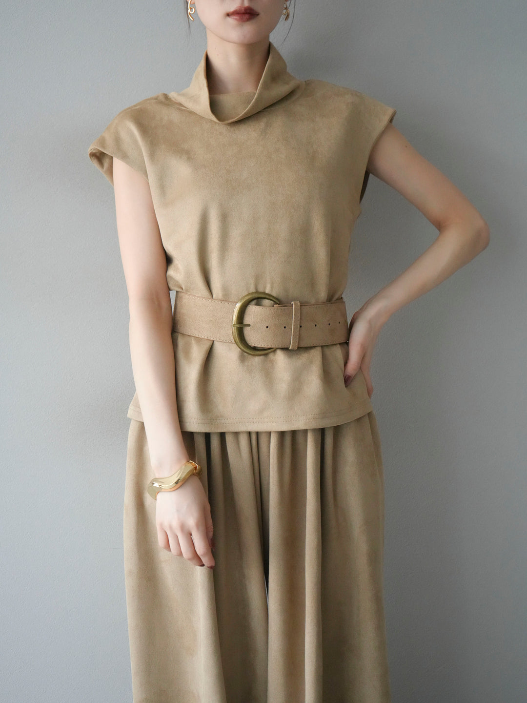 [SET]ベルト付スエードハイネックプルオーバー＆ワイドパンツSET UP