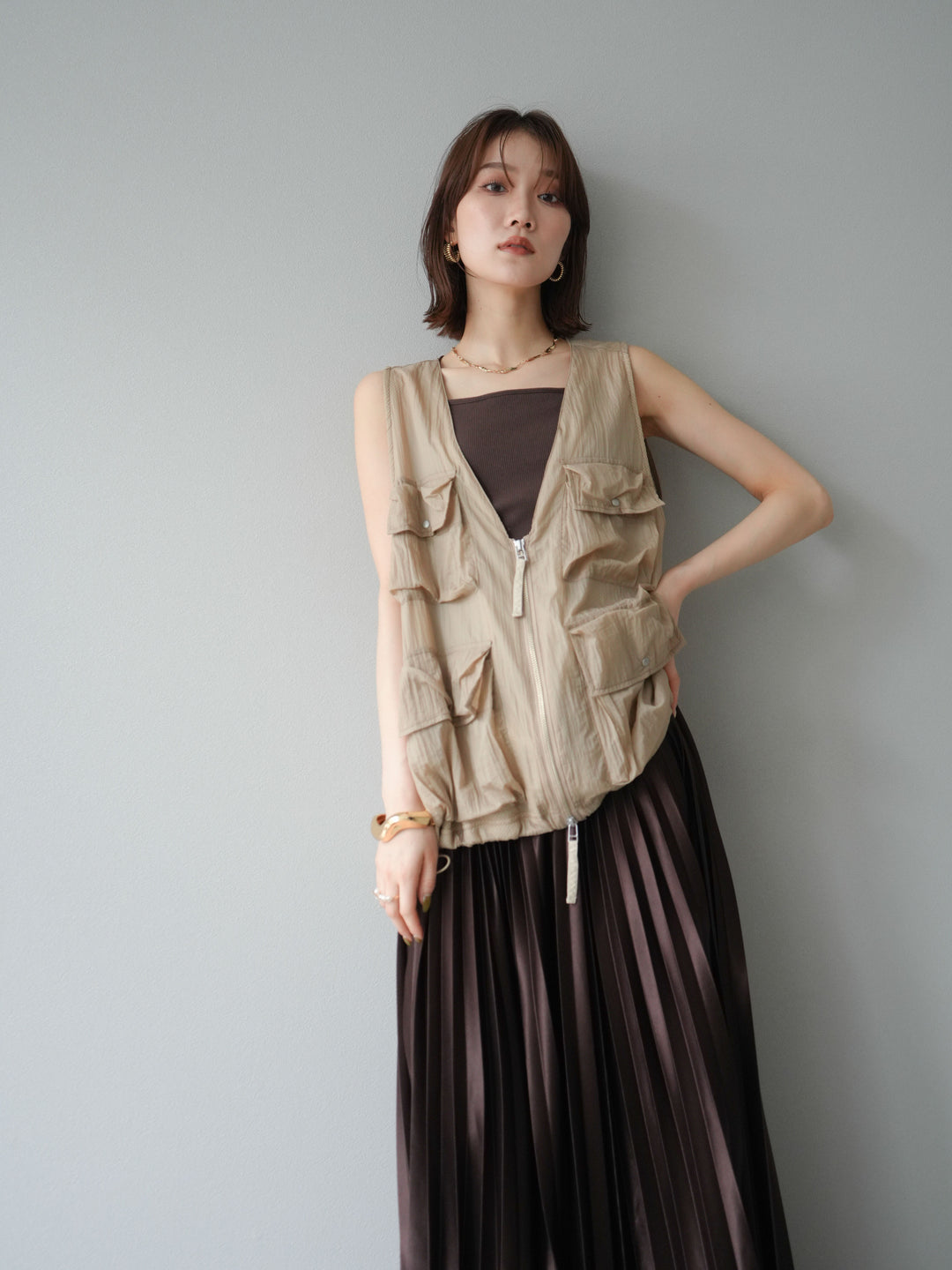 [預購] 尼龍大口袋透視背心/米色