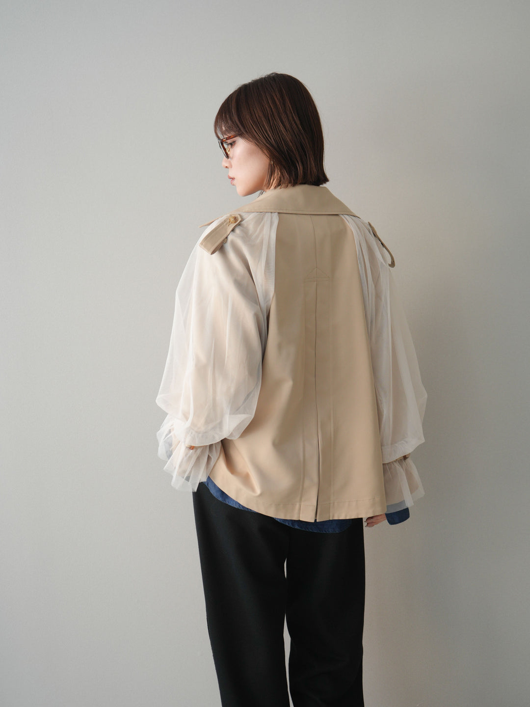 【預購】薄紗層疊蓬鬆袖短風衣/米色