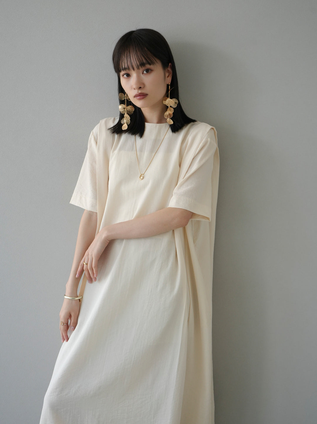 [Pre-order] Tucked Half Sleeve Dress/Ivory