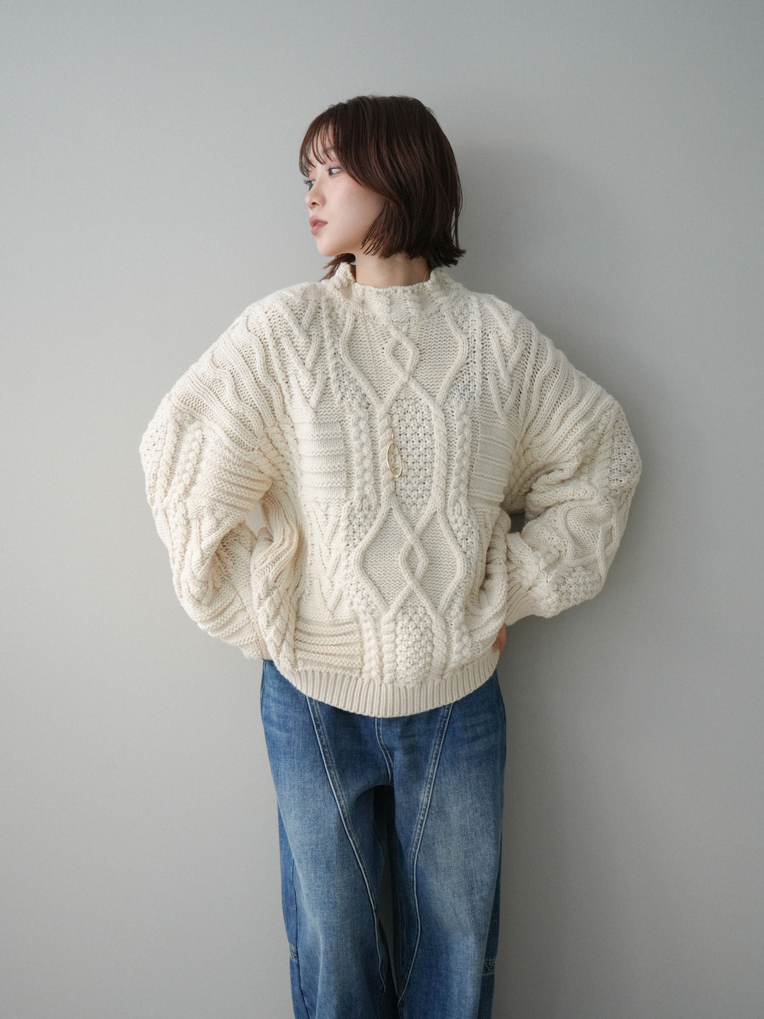 [SET]ケーブル編みモックネックニットプルオーバー+選べるアクセセット(2set)