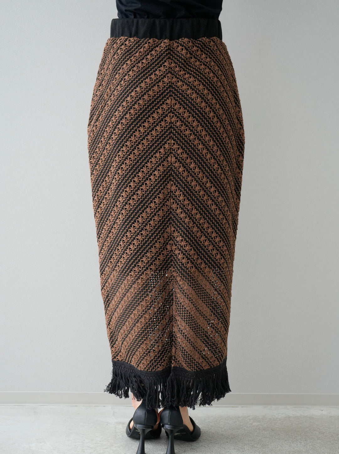[Pre-order] Crochet Fringe I-line Skirt/Brown