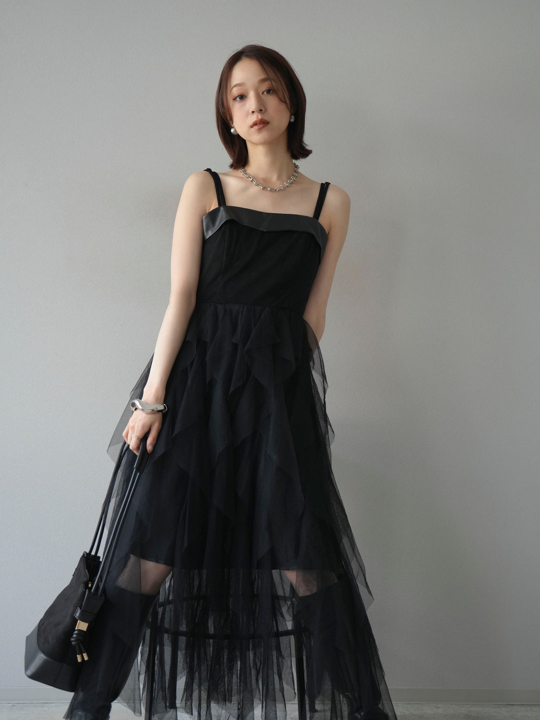 [予約]レザー切替チュールラッフルワンピース/black