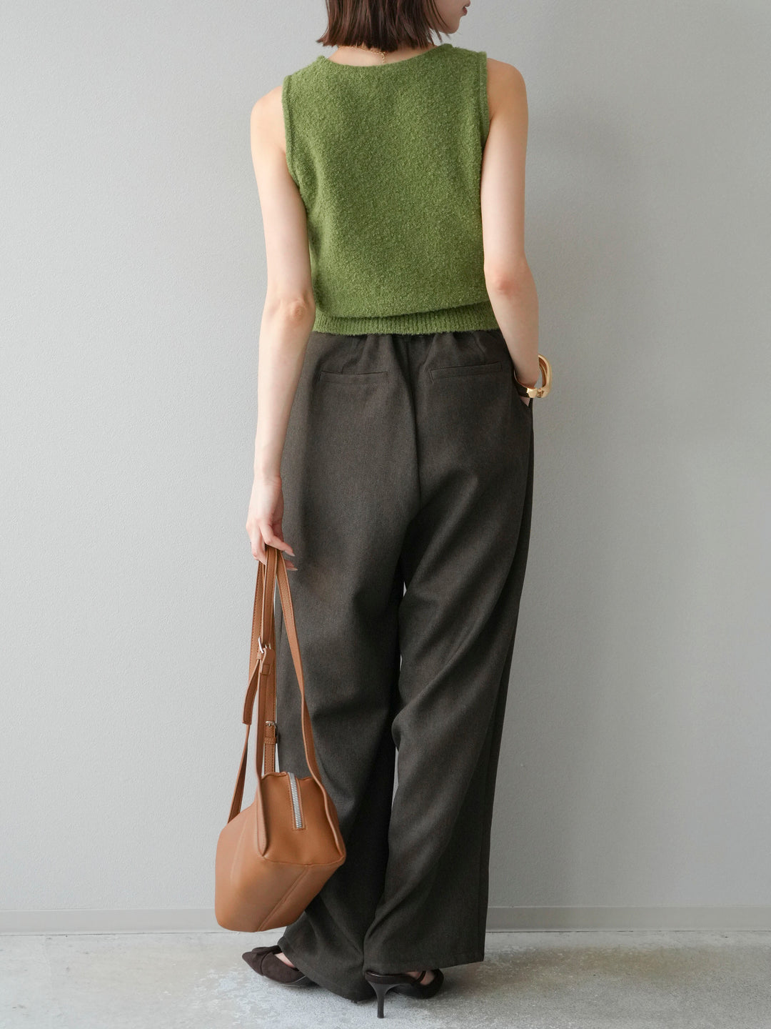 [予約]レザーパイピングタックワイドパンツ/ブラウン