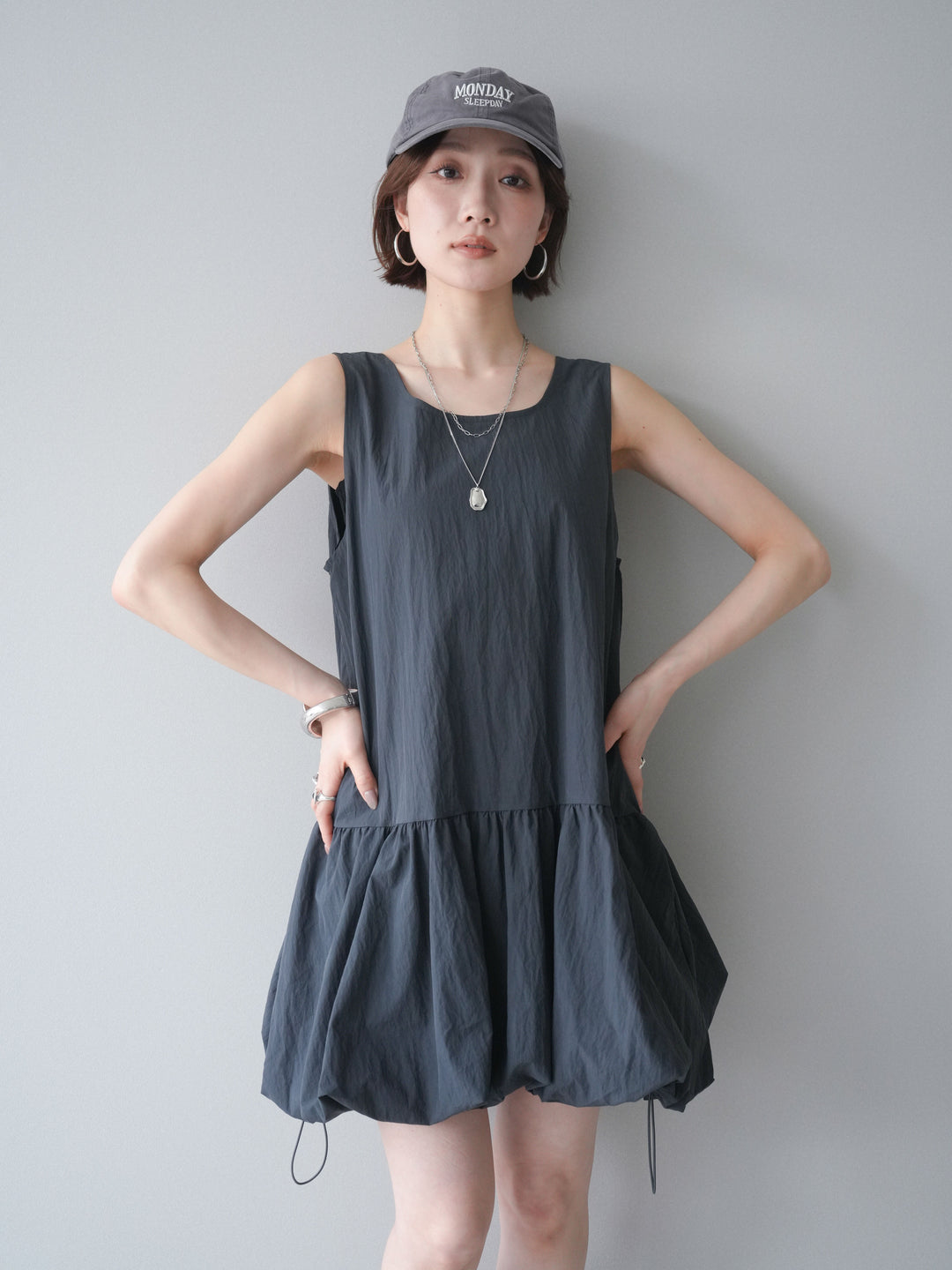 [予約]ドロストバルーンミニワンピース/charcoal