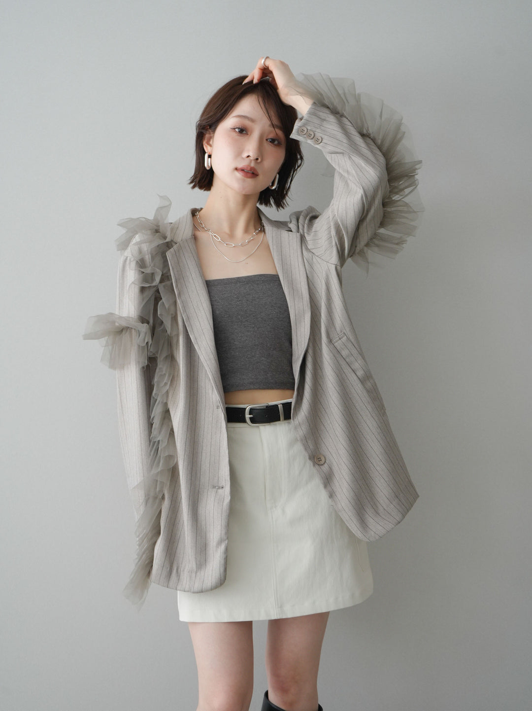 [予約]アシンメトリーチュールストライプジャケット/greige