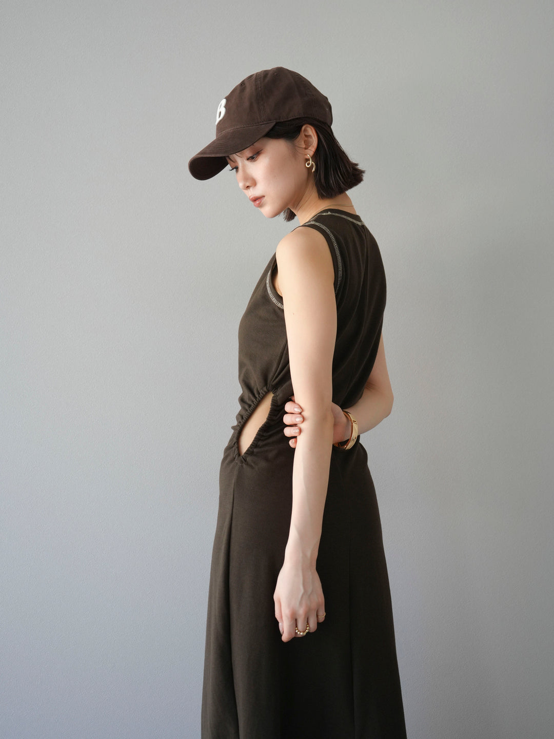 【預購】B字刺繡棒球帽/棕色