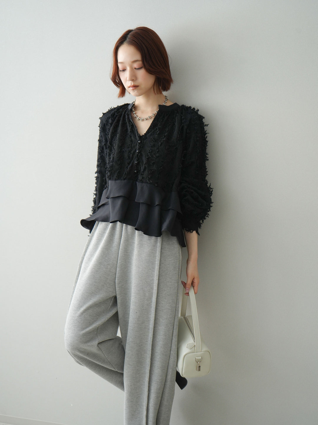 [SET]ジャガードぺプラムフリルブラウス+2WAYデザインスウェットパンツ(2set)