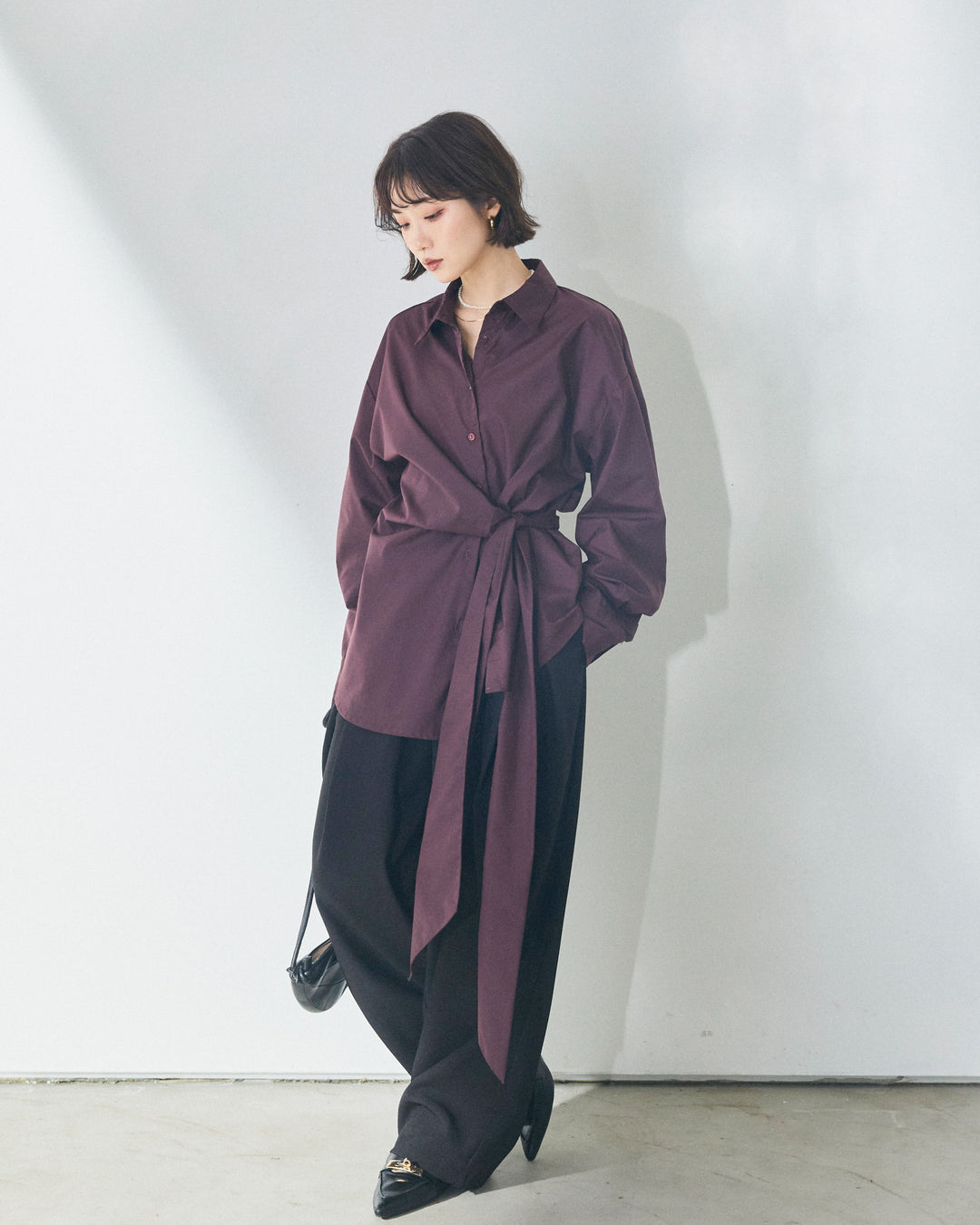 【Allure】[SET]ウエストアシメリボンシャツ+アシンメトリーウエストタックパンツ(2set)