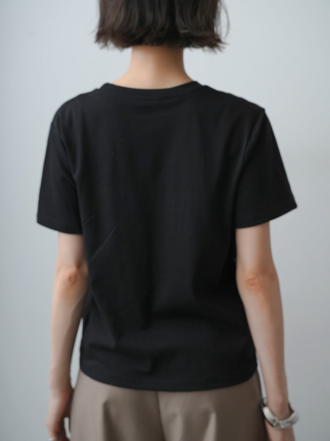 [予約]ドットギャザーフリルデザインTEE/black