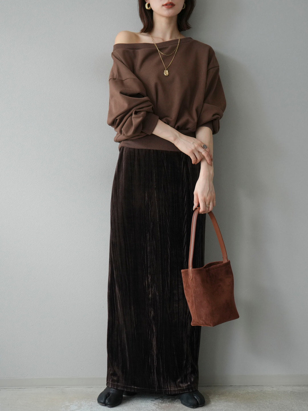 [予約]オフショルスウェットプルオーバー/ブラウン