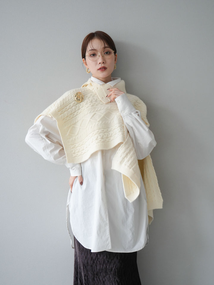 [予約]ケーブル編みニットケープ/ホワイト