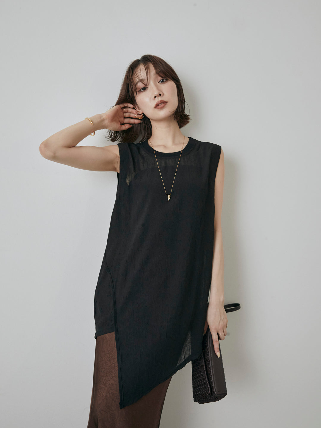 [予約]シアーワッシャーアシンメトリープルオーバー/ブラック