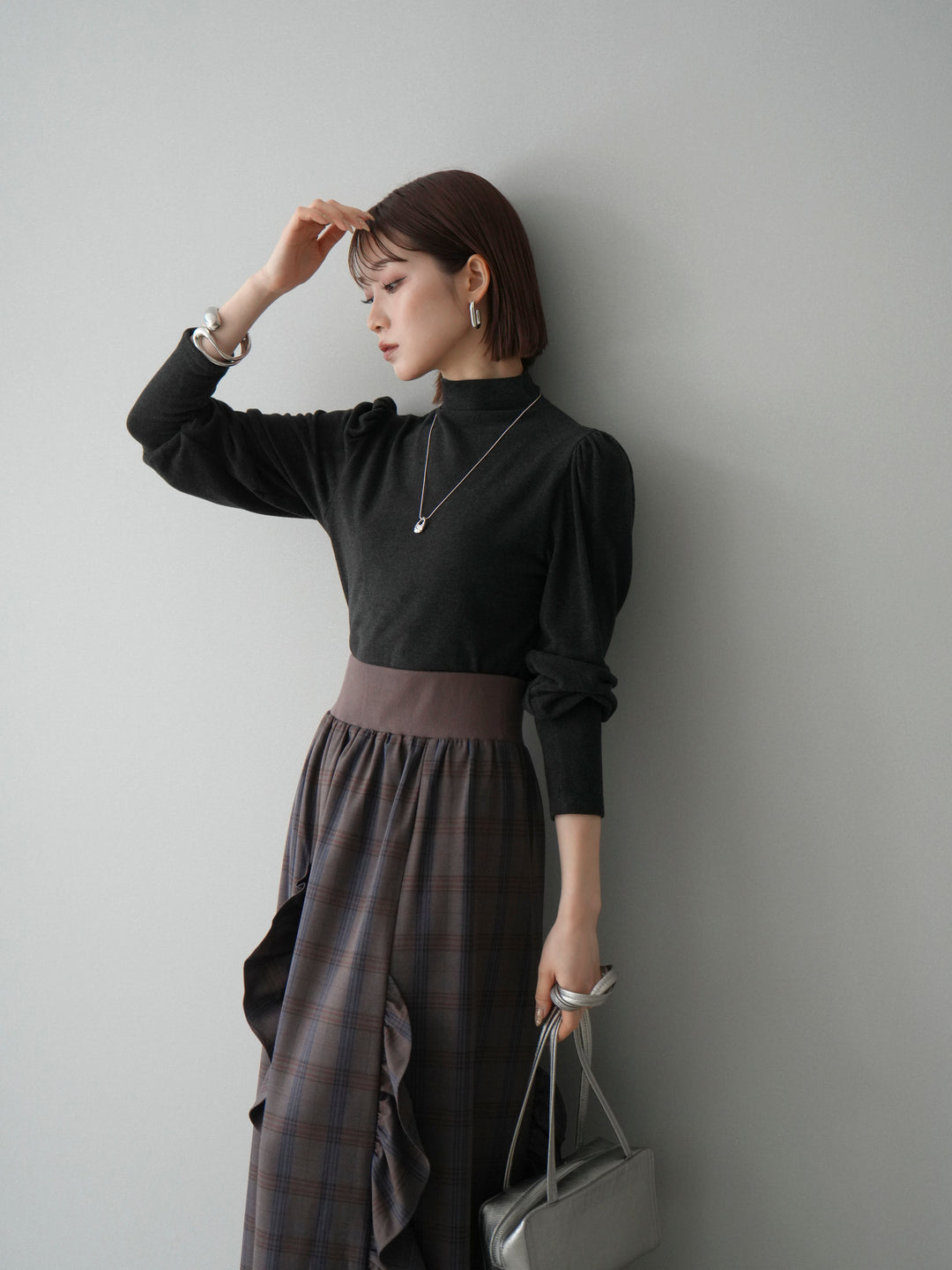 [予約]プチネックパワーショルダー起毛トップス/charcoal