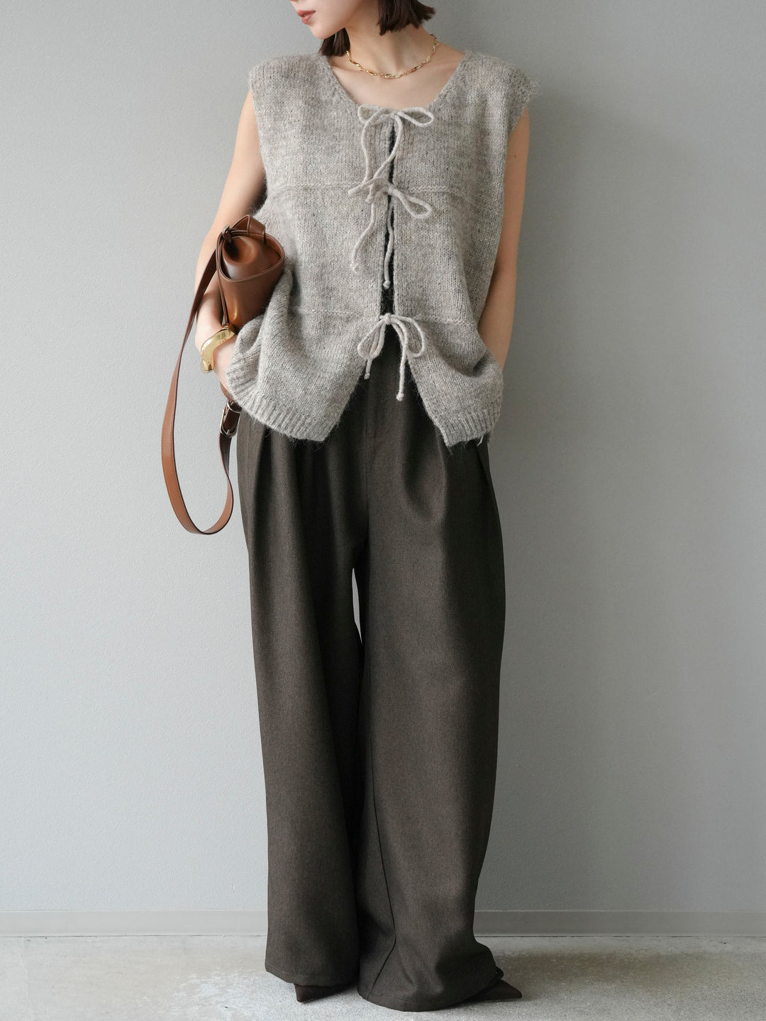 [予約]フロントスリットリボンニットベスト/ベージュ