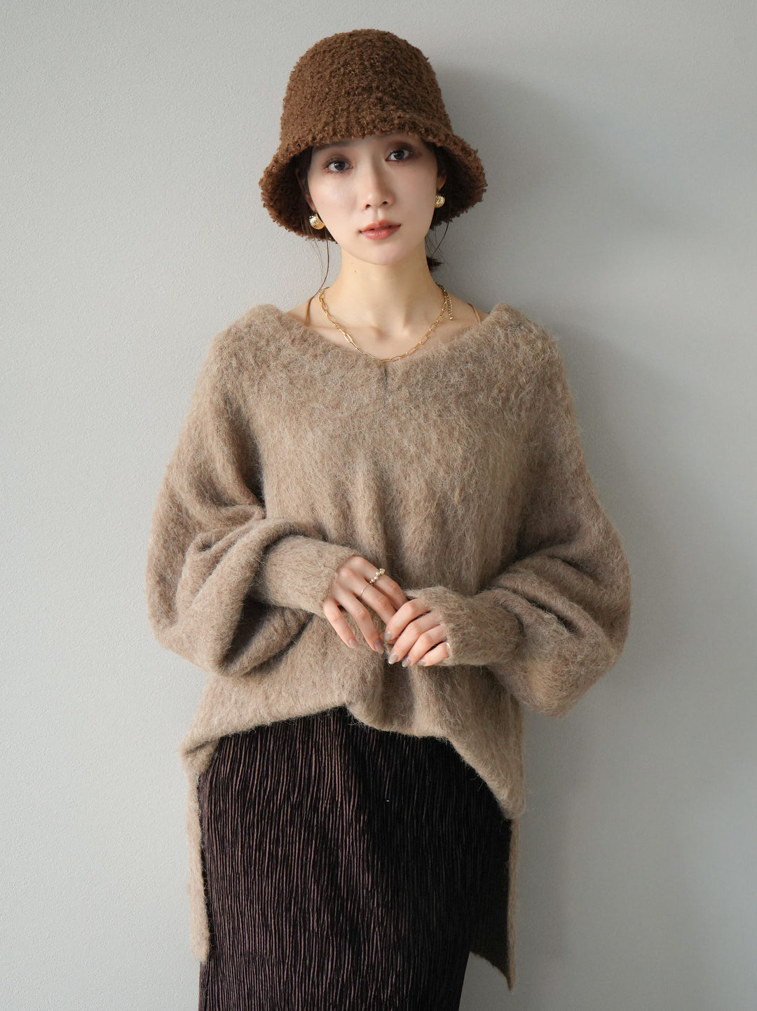 [予約]Vネックオーバーモヘアニットプルオーバー/モカ