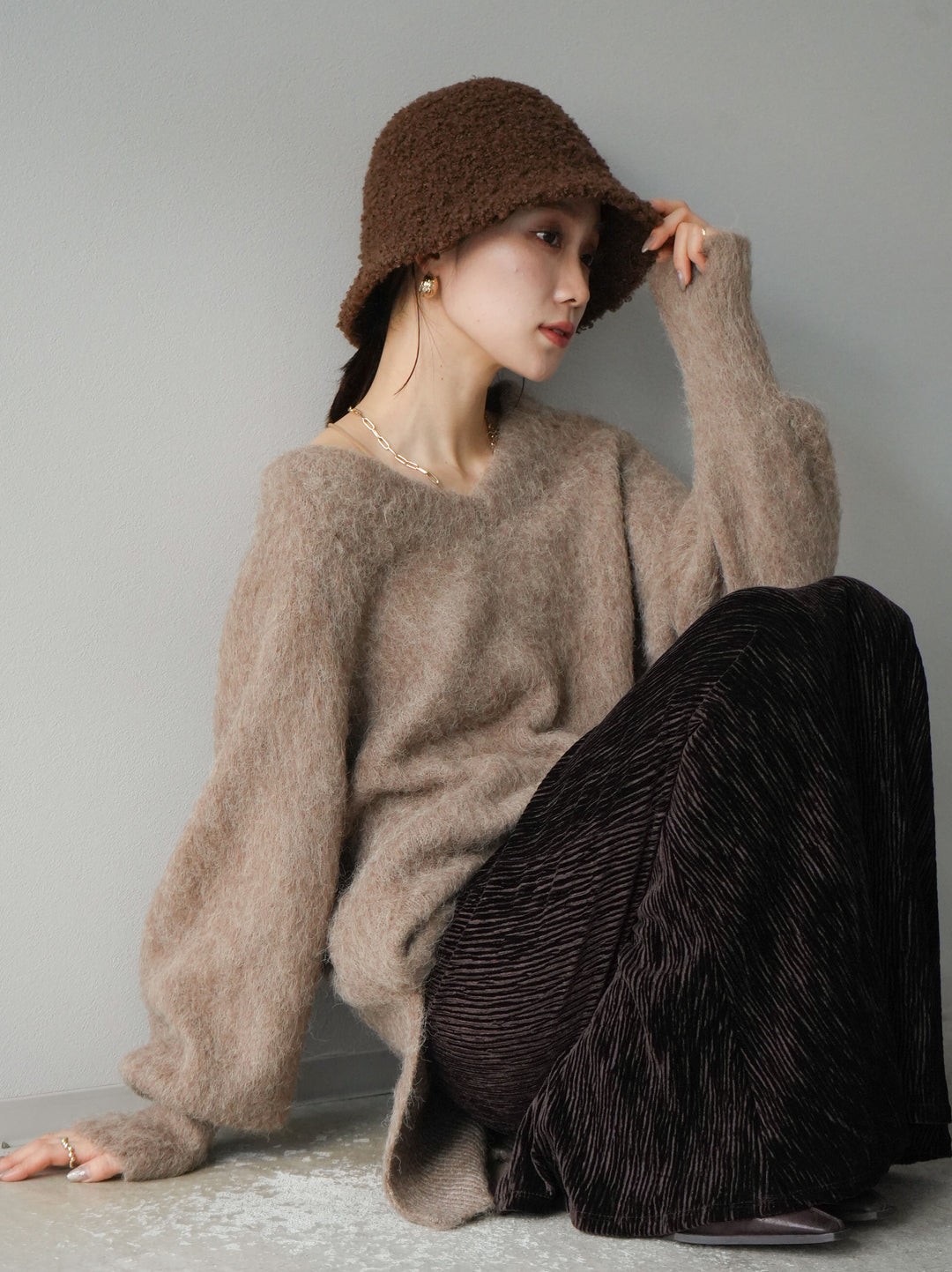 [予約]Vネックオーバーモヘアニットプルオーバー/モカ